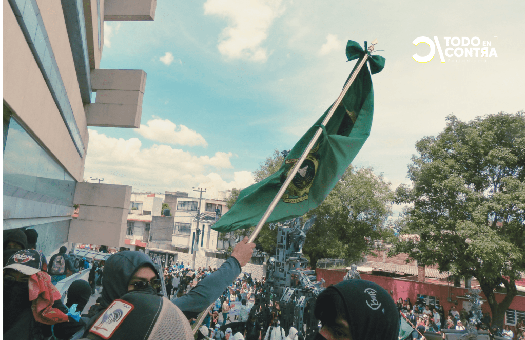 Cientos de estudiantes llenaron las calles y los espacios universitarios, mientras las autoridades... ausentes