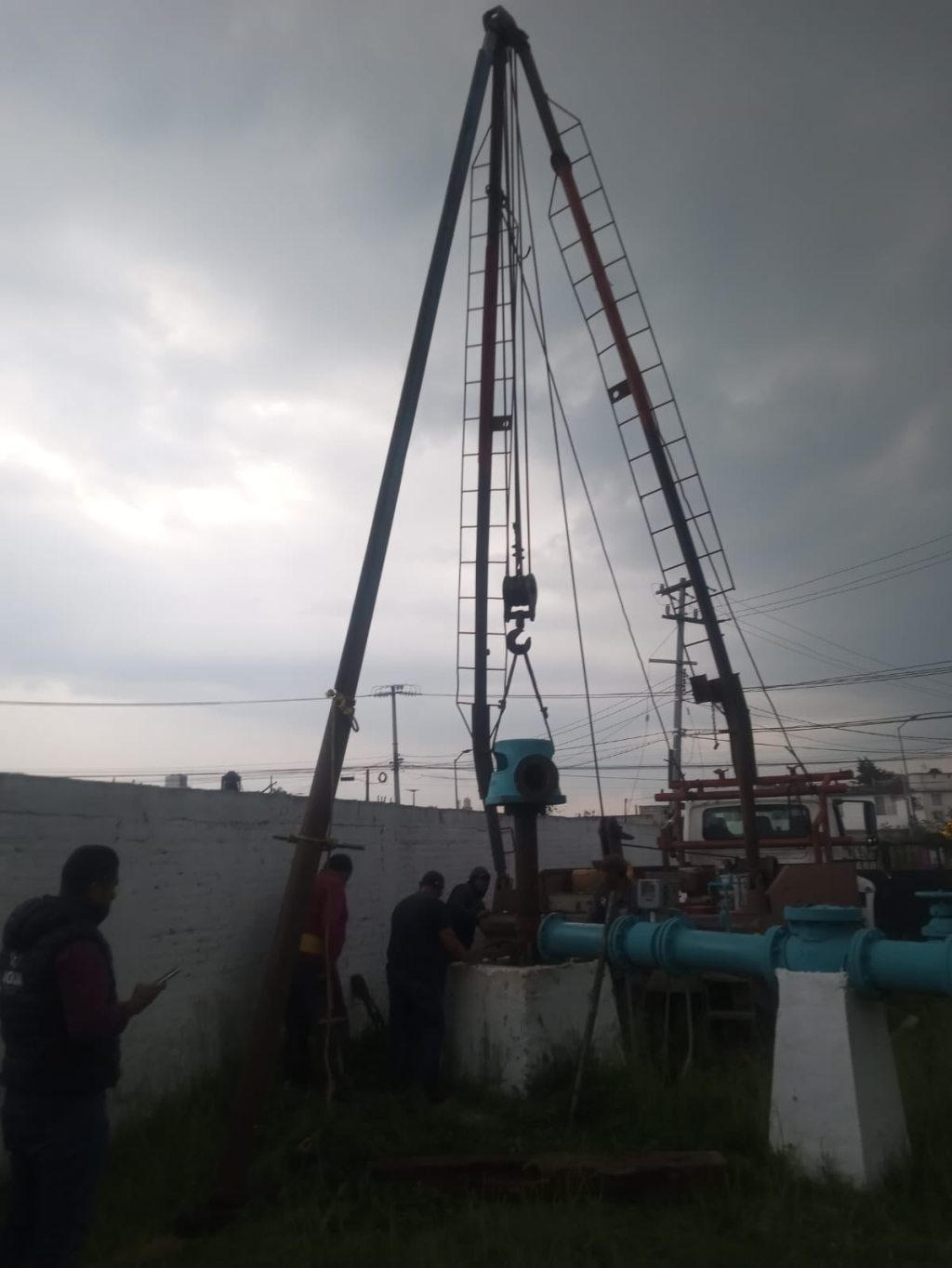 Vecinos de La Cruz Comalco denuncian inoperancia del Organismo de Agua ante falla en pozo