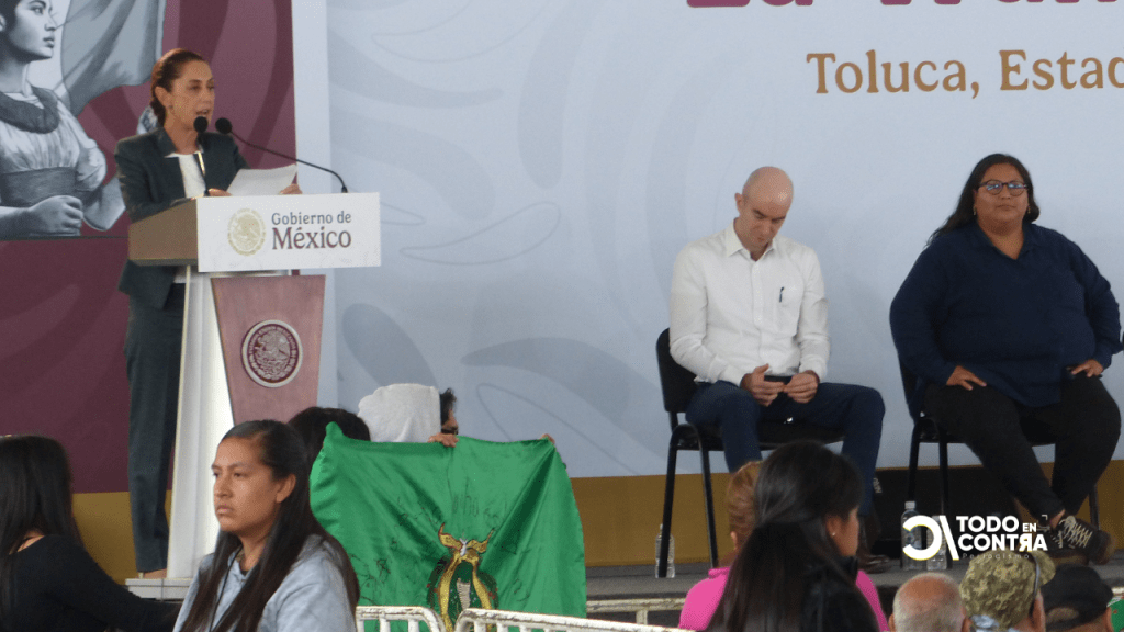 Protestan colectivos durante visita de Claudia Sheinbaum a Toluca y son&nbsp;reprimidos